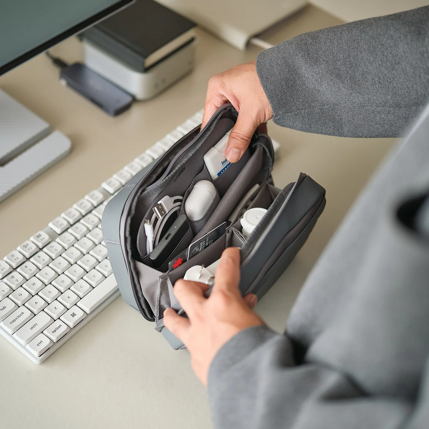 2-in-1 Tech Accessory Pouch - Image 31