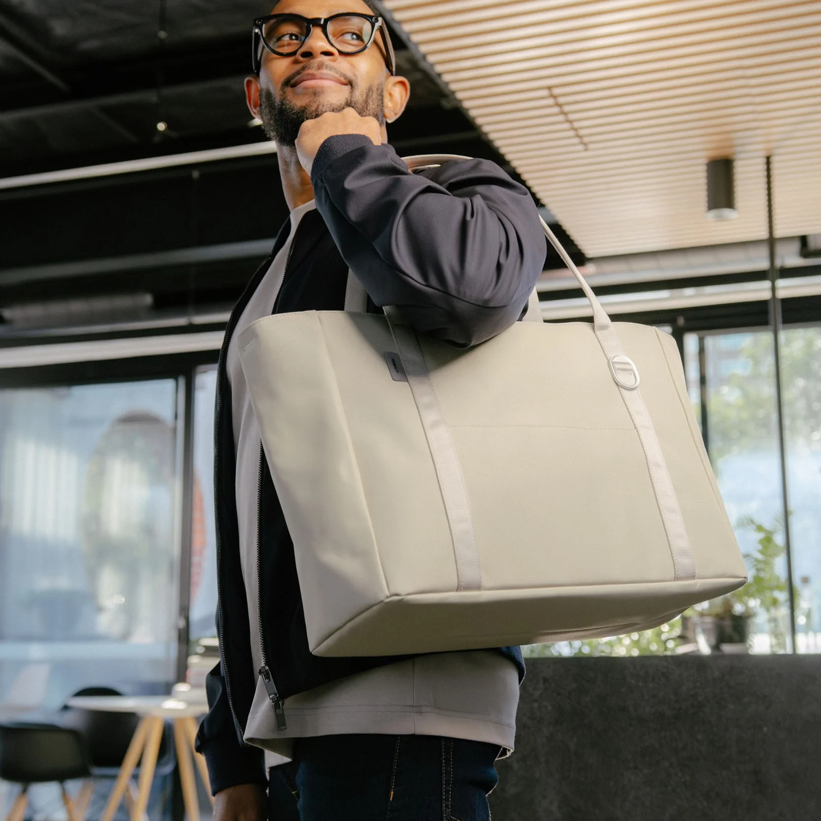 Daily Tote - Image 39