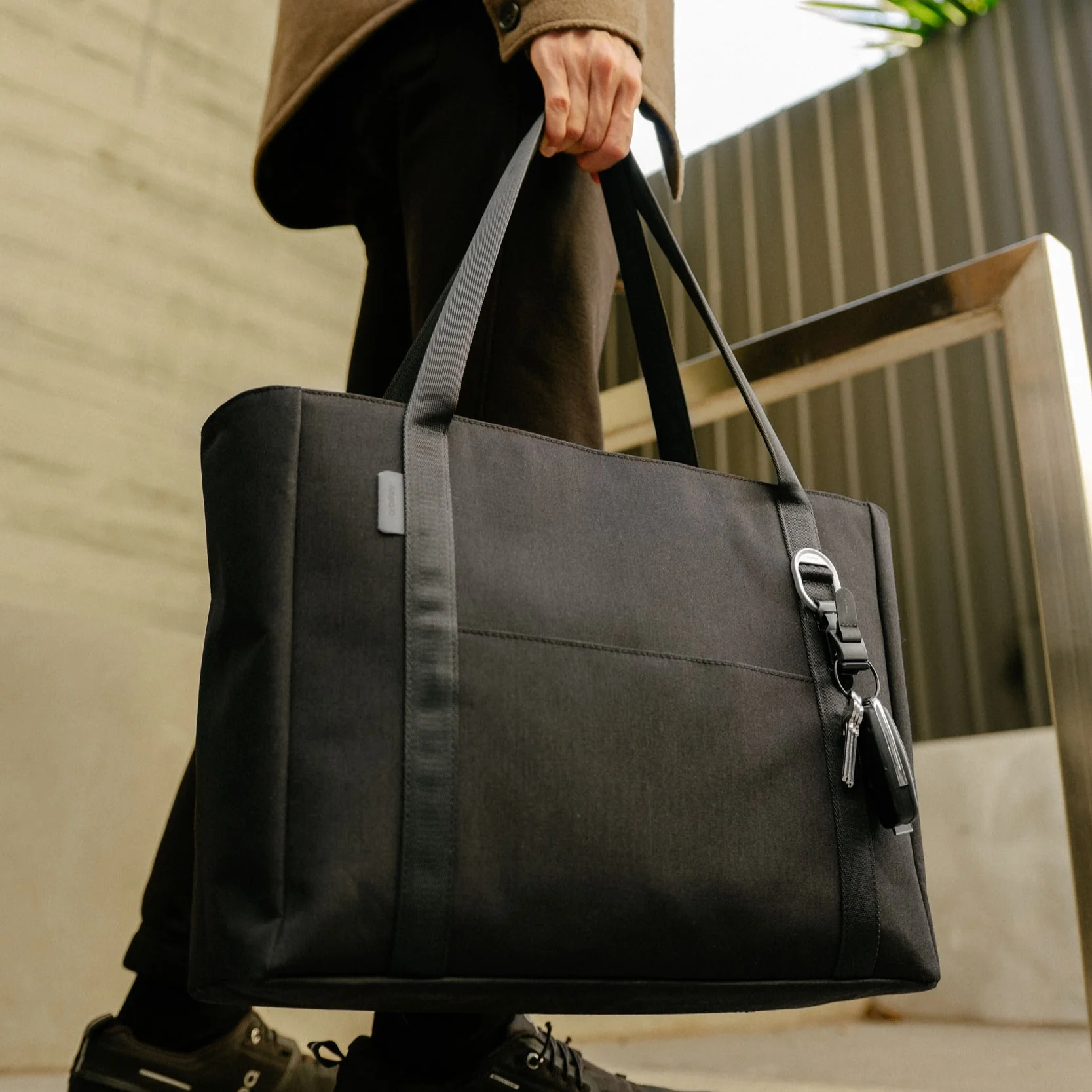 Daily Tote - Image 4