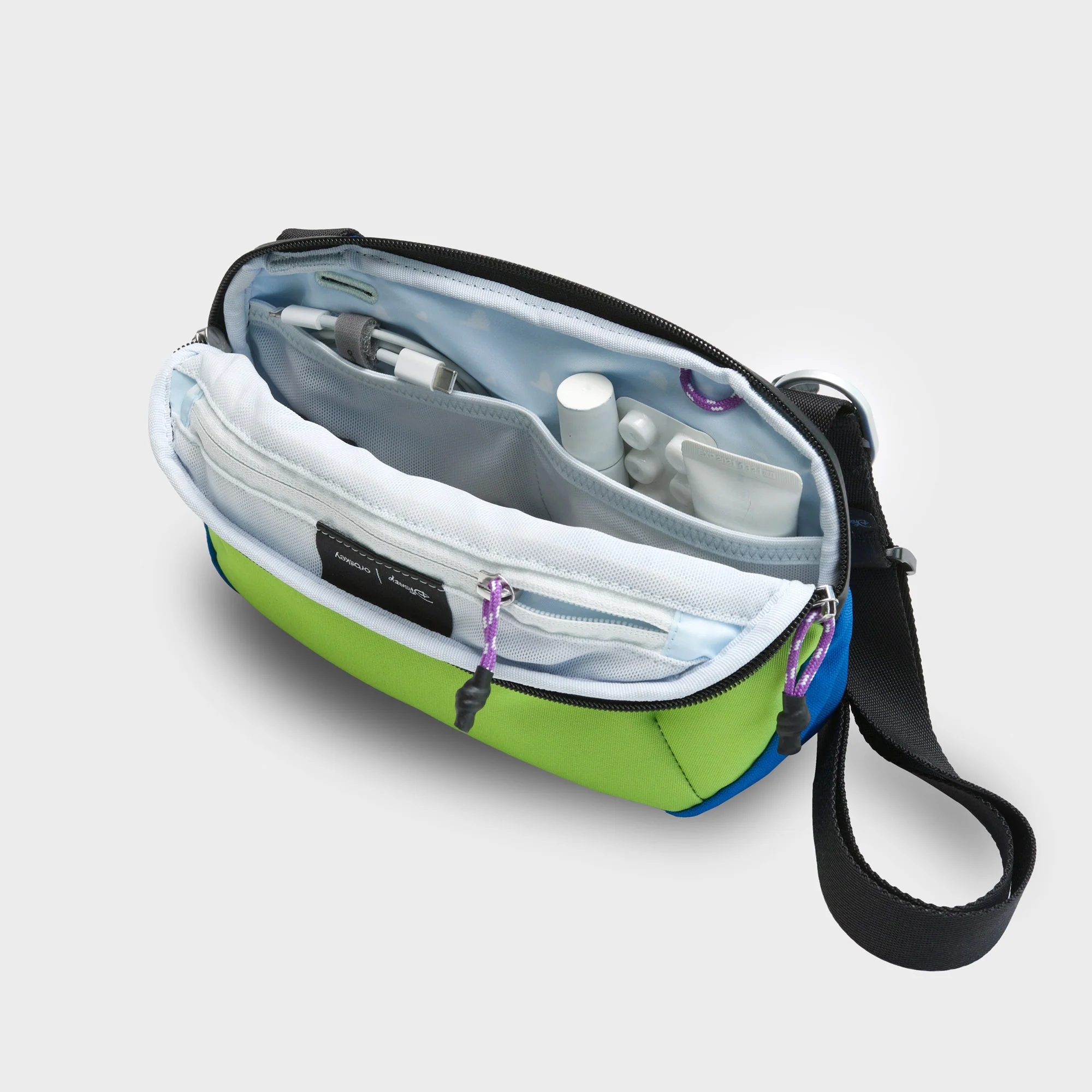 Disney™ | Orbitkey Sling Mini (2L) - Image 8
