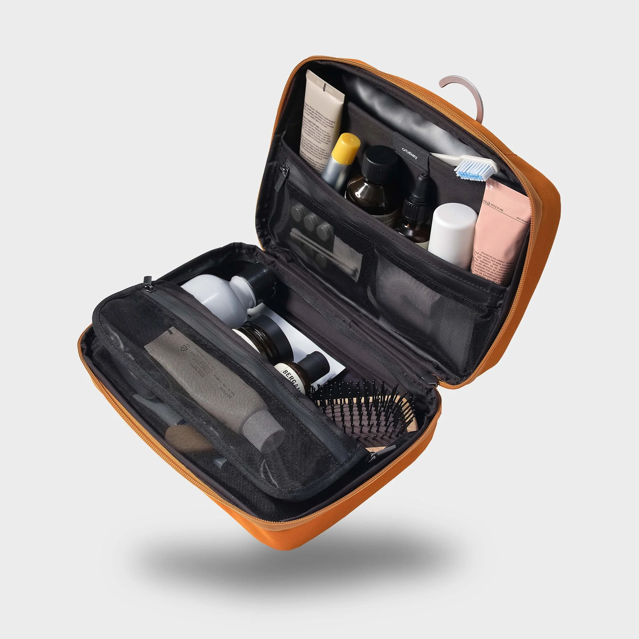 Hanging Toiletry Pouch - Image 13