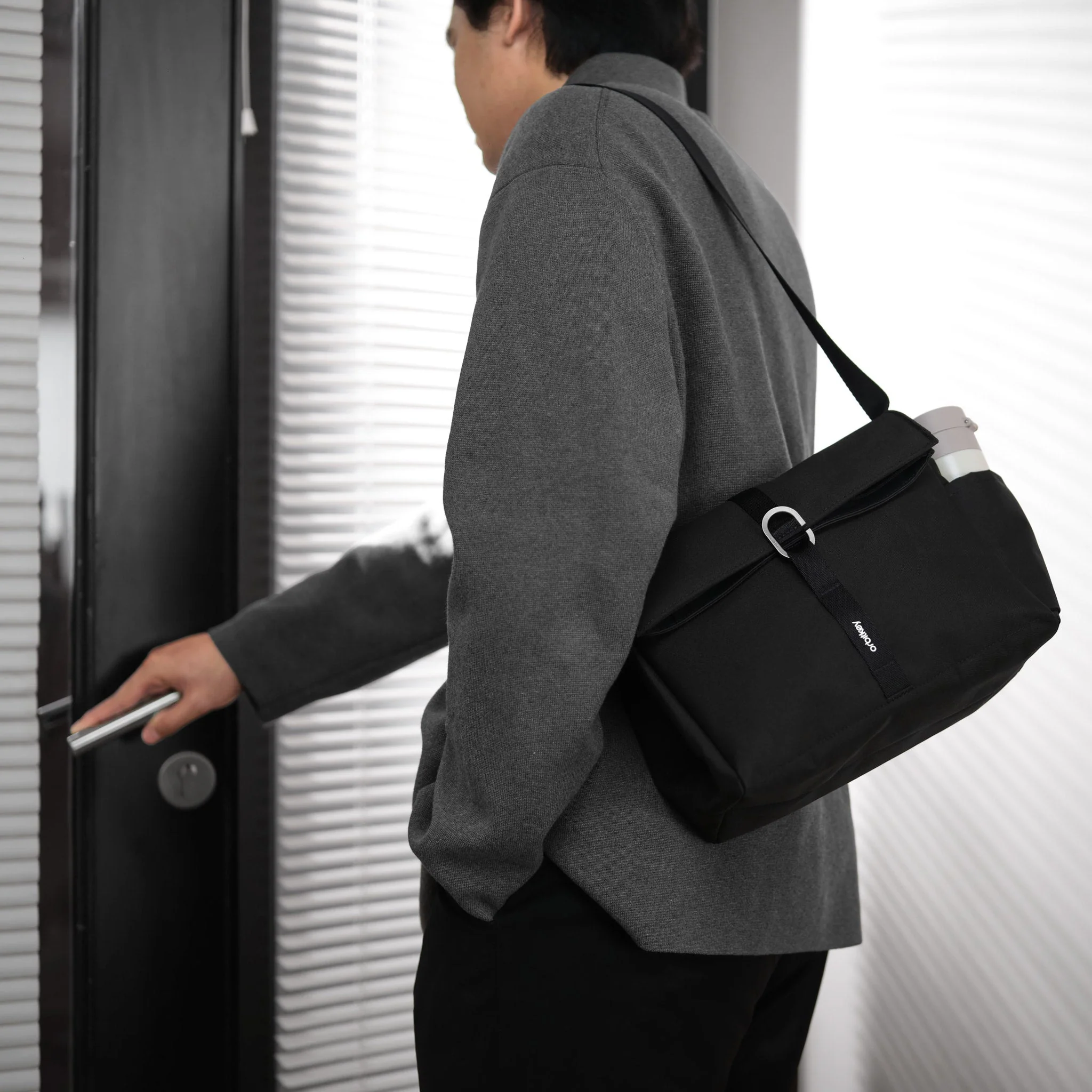 Insulated Lunch Bag Plus (8L) - Image 5