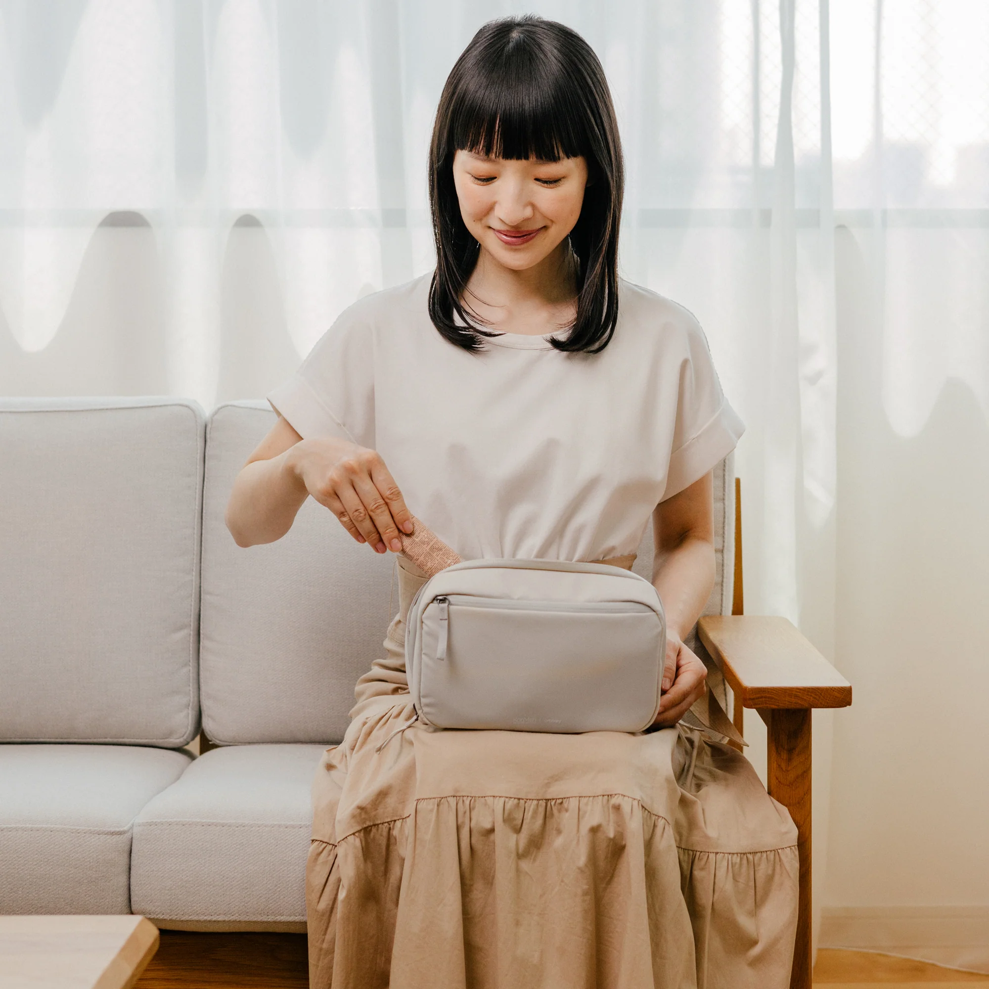 KonMari | Orbitkey 2-in-1 Tech Accessory Pouch - Image 5