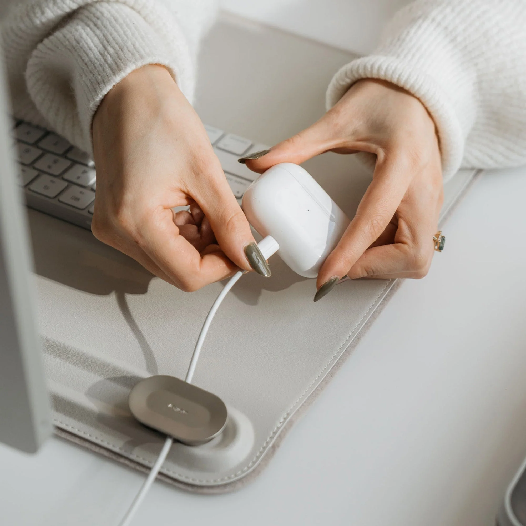 Magnetic Cable Holder - Image 8